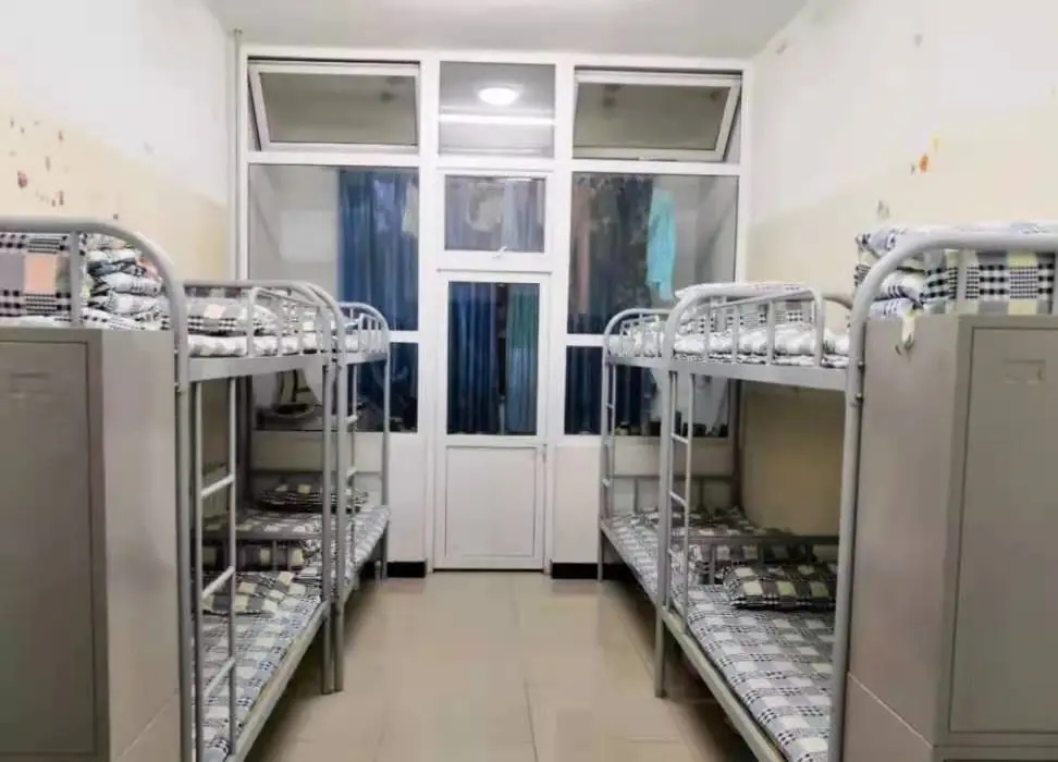 保定幼儿师范高等专科学校宿舍环境1